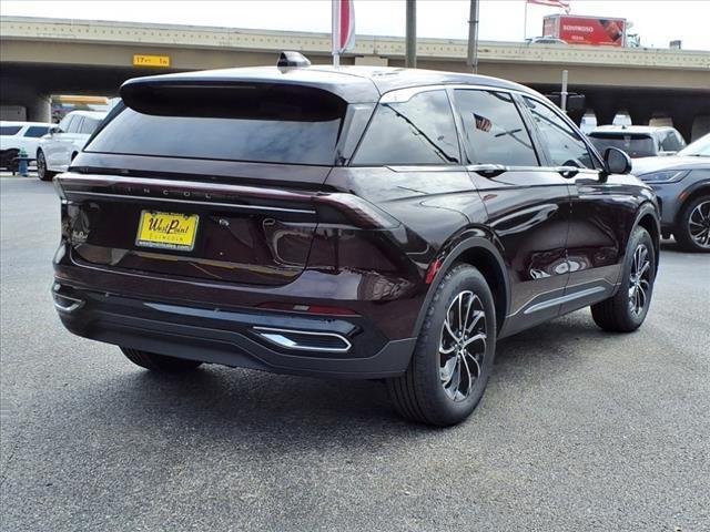 new 2025 Lincoln Nautilus car, priced at $53,645