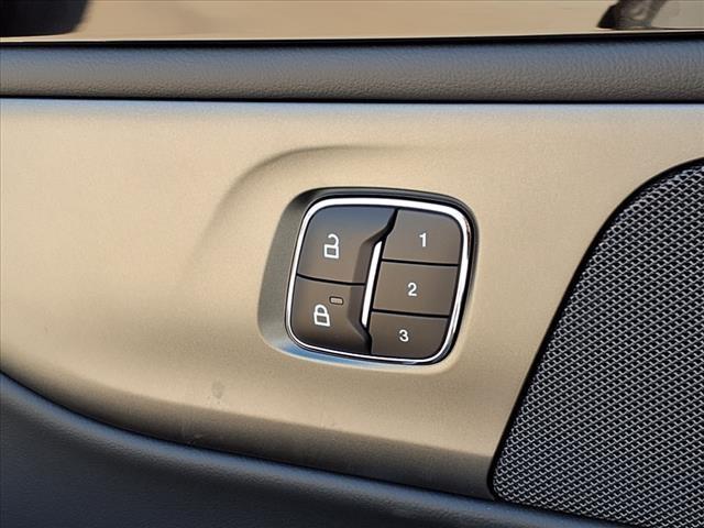 new 2025 Lincoln Nautilus car, priced at $60,499