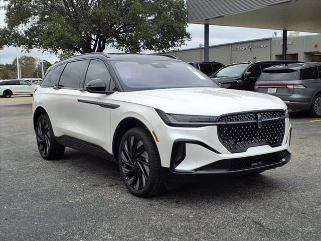 new 2025 Lincoln Nautilus car, priced at $62,837