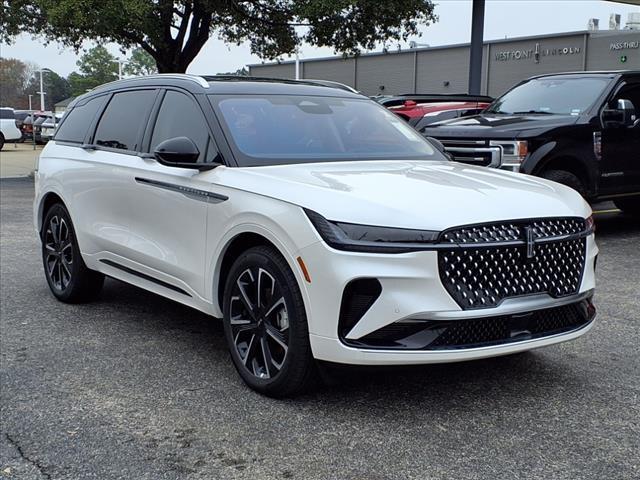 new 2025 Lincoln Nautilus car, priced at $60,581