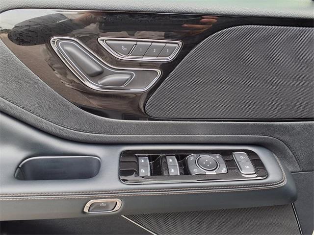 new 2025 Lincoln Aviator car, priced at $59,462