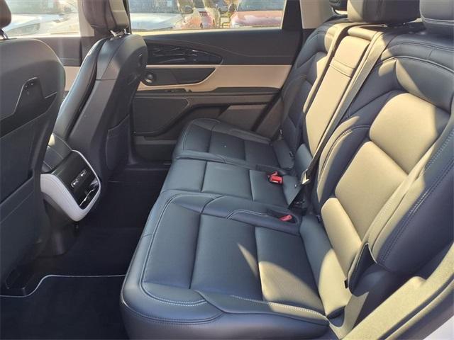 new 2025 Lincoln Nautilus car, priced at $57,079