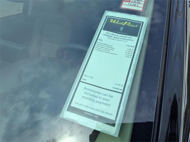 new 2025 Lincoln Corsair car, priced at $39,065