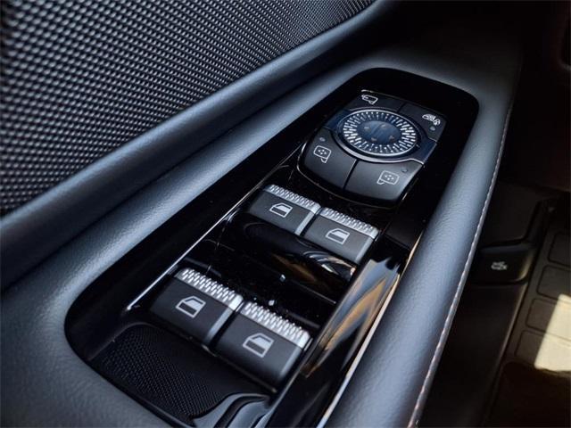 new 2025 Lincoln Nautilus car, priced at $59,552