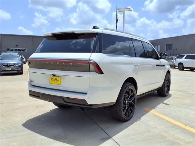 new 2025 Lincoln Navigator car, priced at $119,485
