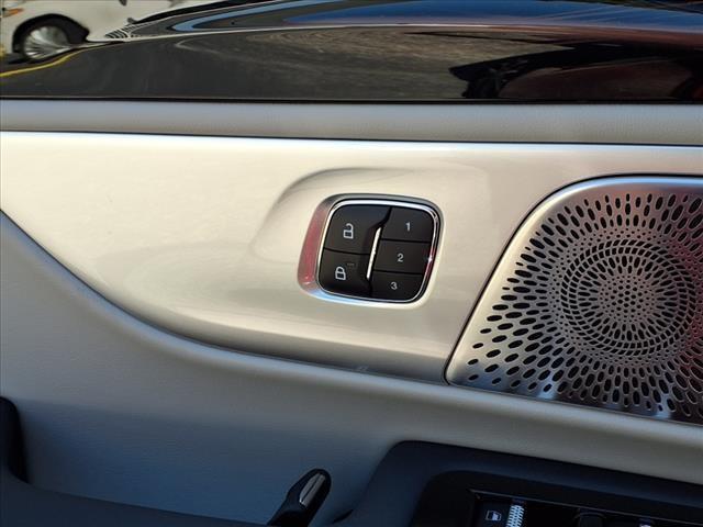 new 2025 Lincoln Nautilus car, priced at $63,083