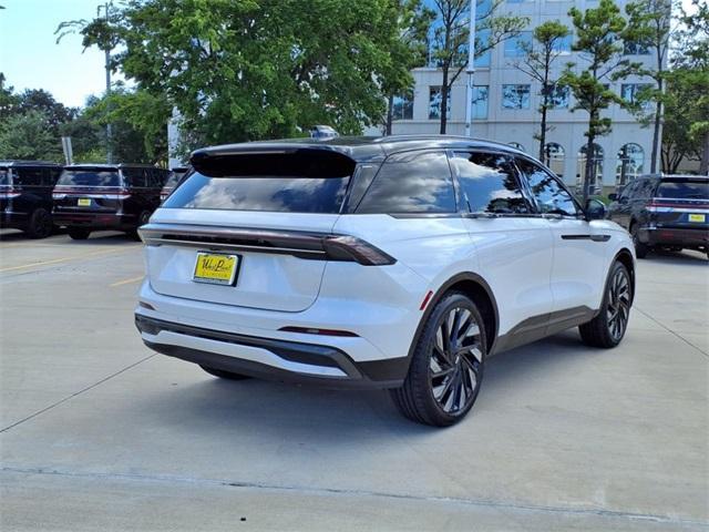 new 2025 Lincoln Nautilus car, priced at $66,114