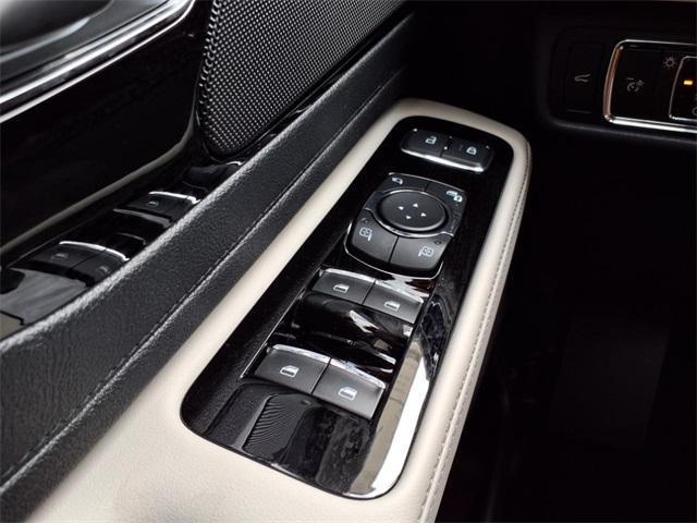 new 2025 Lincoln Aviator car, priced at $67,624