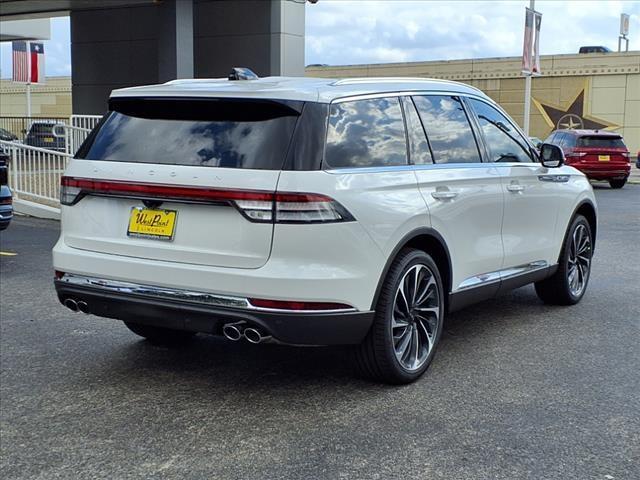 new 2025 Lincoln Aviator car, priced at $76,368