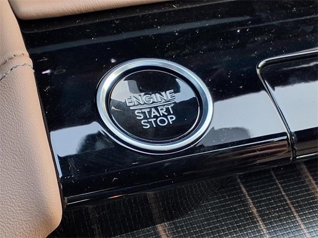 new 2025 Lincoln Navigator car, priced at $118,735