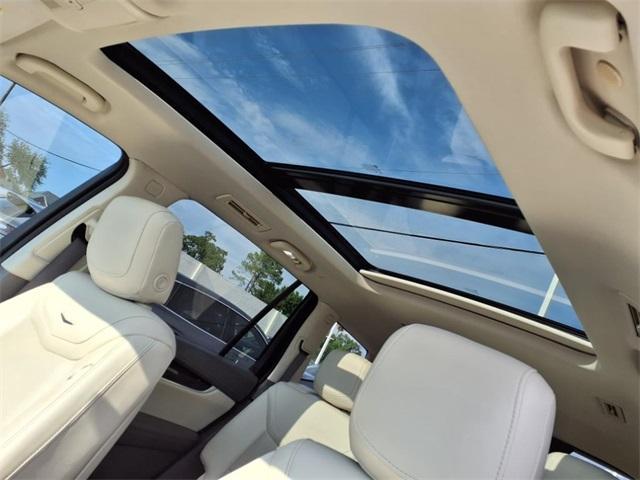 used 2022 Cadillac XT6 car, priced at $30,691