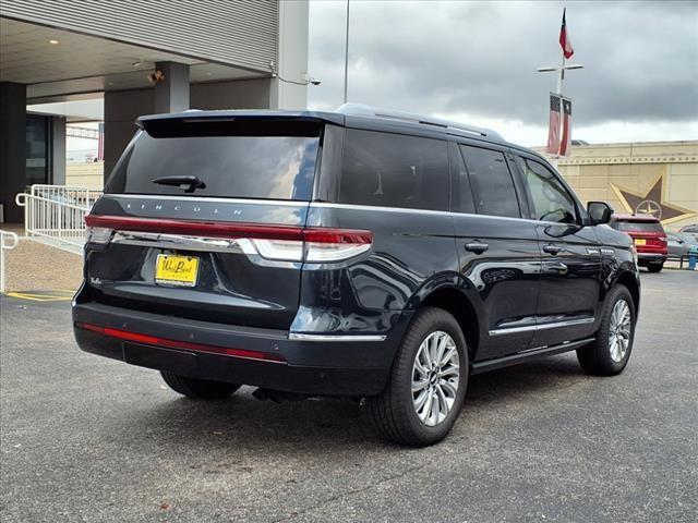 new 2024 Lincoln Navigator car, priced at $81,037