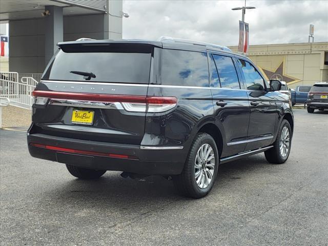 new 2024 Lincoln Navigator car, priced at $81,037