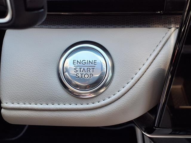 new 2025 Lincoln Nautilus car, priced at $51,096