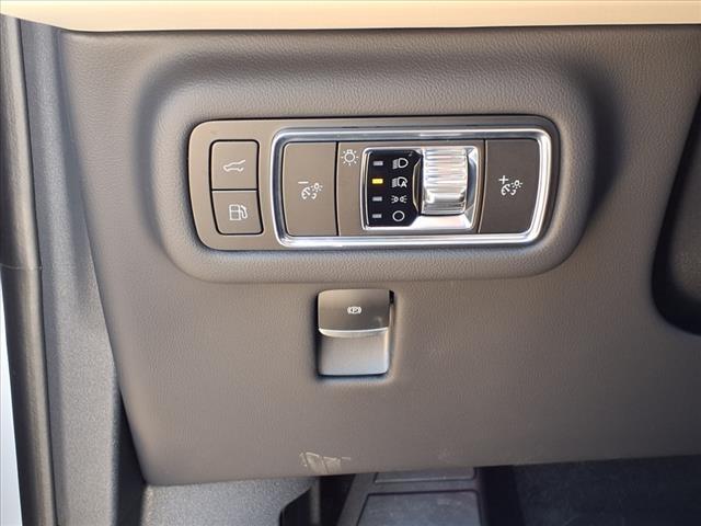 new 2025 Lincoln Nautilus car, priced at $51,096