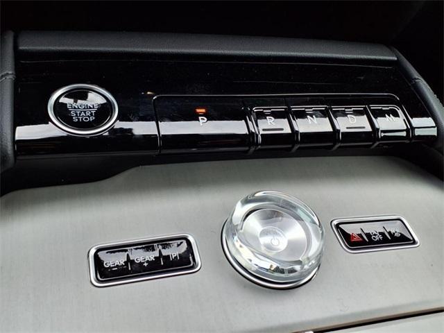 new 2025 Lincoln Navigator car, priced at $107,300