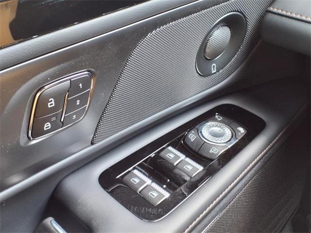 new 2025 Lincoln Nautilus car, priced at $61,229