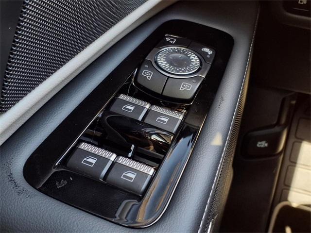 new 2025 Lincoln Nautilus car, priced at $55,743