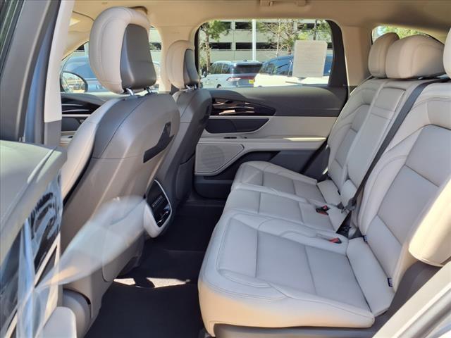 new 2025 Lincoln Nautilus car, priced at $48,786