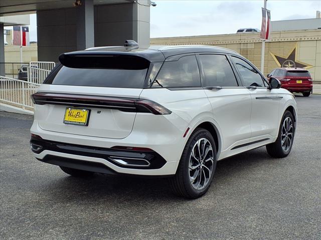 new 2025 Lincoln Nautilus car, priced at $60,240