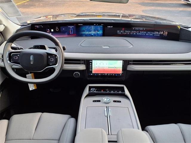 new 2025 Lincoln Navigator car, priced at $103,185