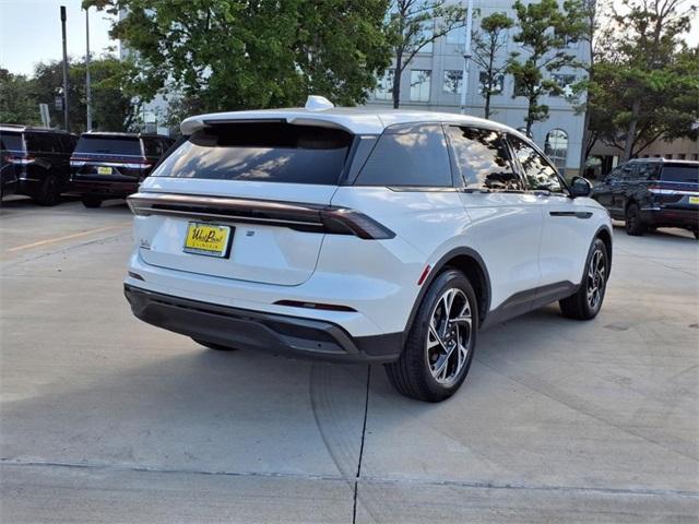 new 2025 Lincoln Nautilus car, priced at $56,423