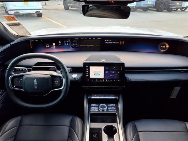 new 2025 Lincoln Nautilus car, priced at $56,423