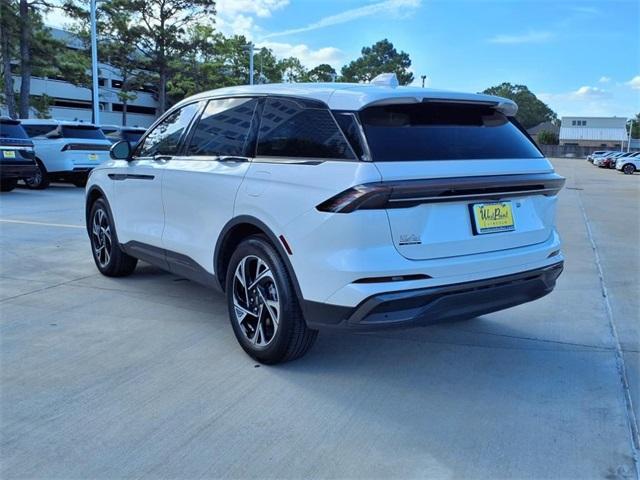 new 2025 Lincoln Nautilus car, priced at $56,423