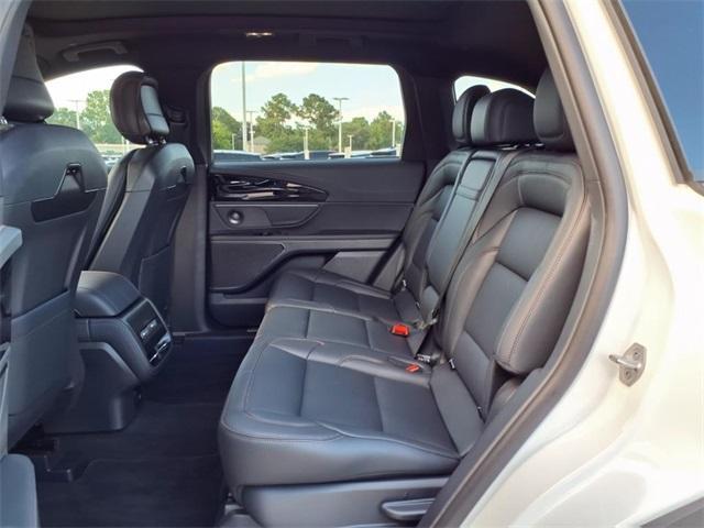 new 2025 Lincoln Nautilus car, priced at $56,423