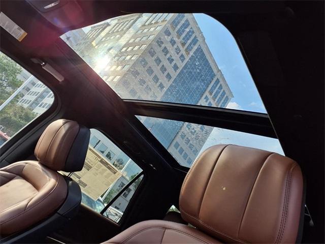 new 2025 Lincoln Navigator L car, priced at $101,928