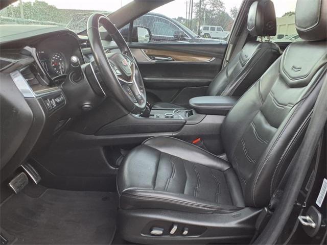 used 2020 Cadillac XT5 car, priced at $23,991