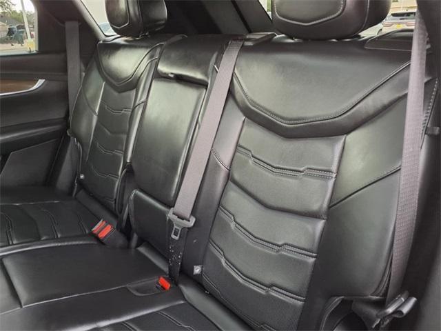 used 2020 Cadillac XT5 car, priced at $23,991