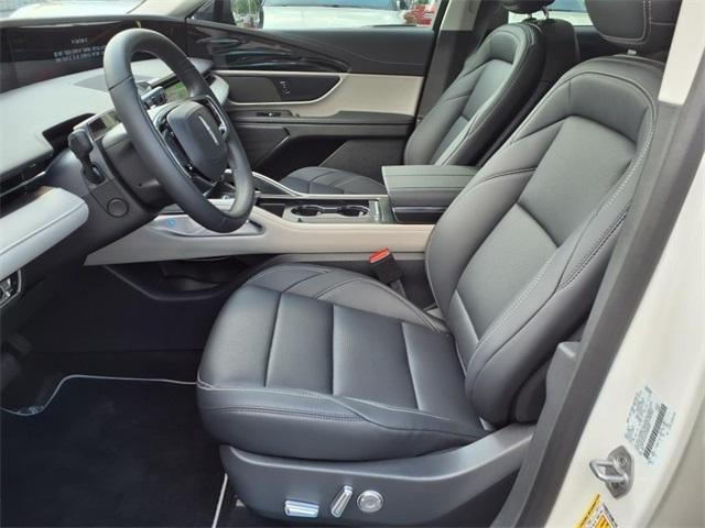 new 2025 Lincoln Nautilus car, priced at $53,554