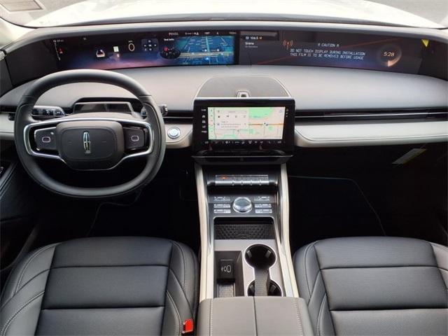 new 2025 Lincoln Nautilus car, priced at $53,554