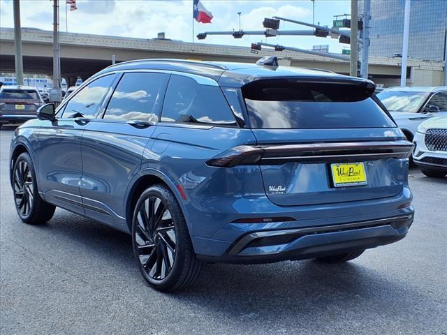 new 2025 Lincoln Nautilus car, priced at $81,395