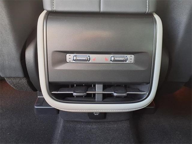 new 2025 Lincoln Nautilus car, priced at $57,079
