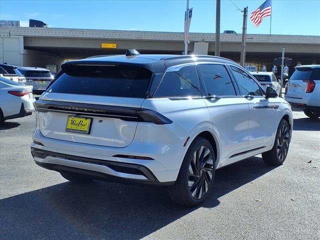 new 2025 Lincoln Nautilus car, priced at $81,395