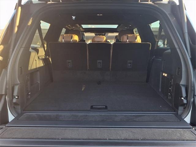 new 2025 Lincoln Navigator L car, priced at $122,940