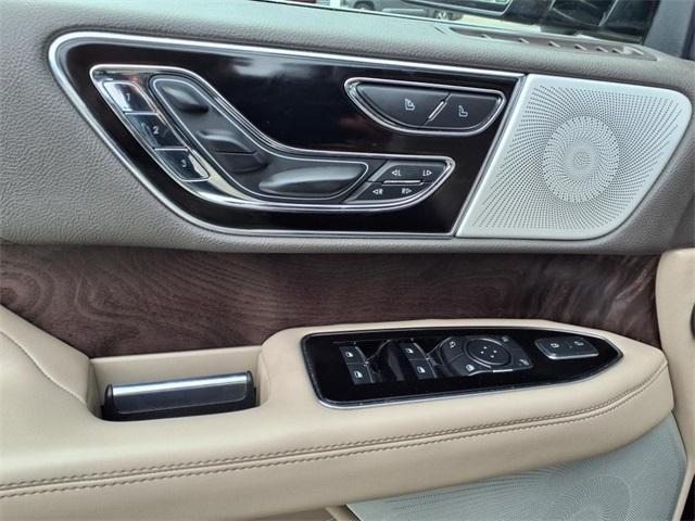 used 2022 Lincoln Navigator car, priced at $50,991