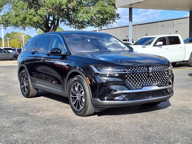 new 2025 Lincoln Nautilus car, priced at $52,635