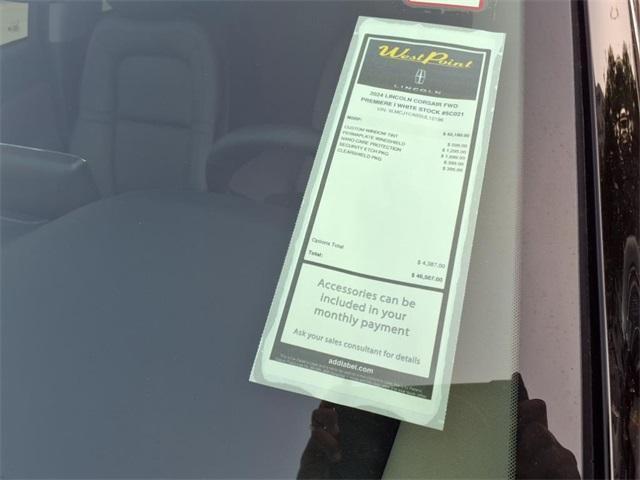new 2025 Lincoln Corsair car, priced at $39,065