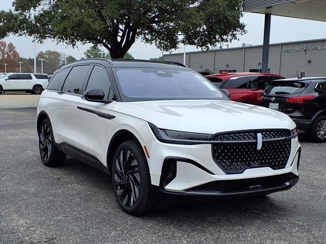 new 2025 Lincoln Nautilus car, priced at $62,837