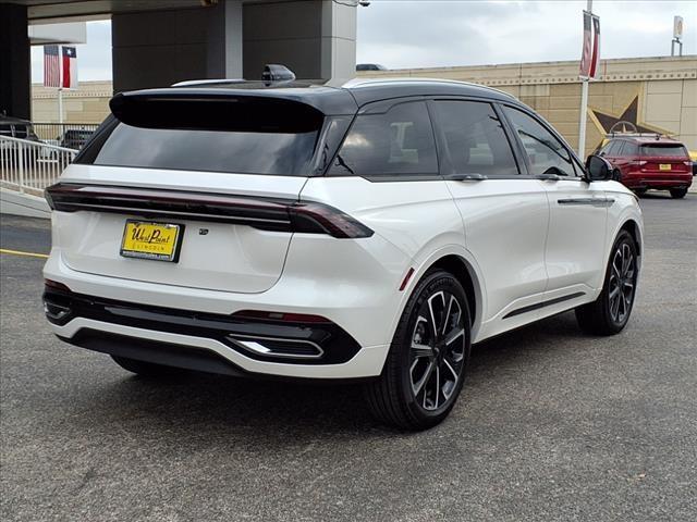 new 2025 Lincoln Nautilus car, priced at $62,597