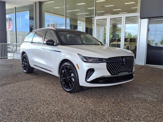 new 2025 Lincoln Nautilus car, priced at $62,597