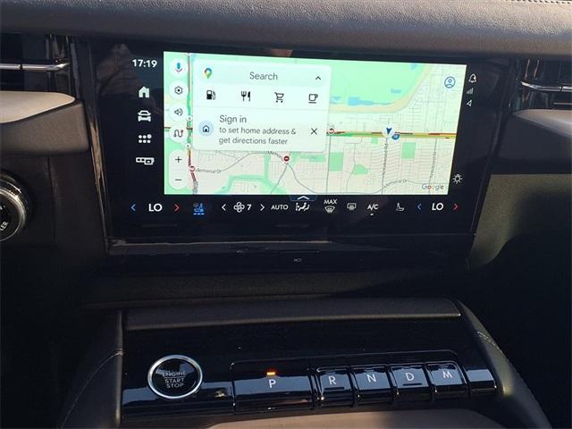 new 2025 Lincoln Navigator car, priced at $105,778