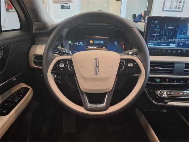 new 2025 Lincoln Corsair car, priced at $40,013