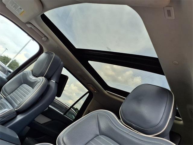 used 2019 Lincoln Navigator L car, priced at $38,991