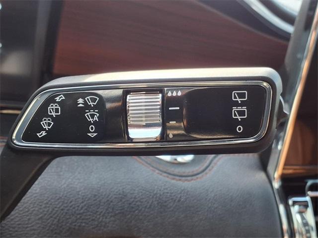 used 2021 Lincoln Navigator car, priced at $46,991