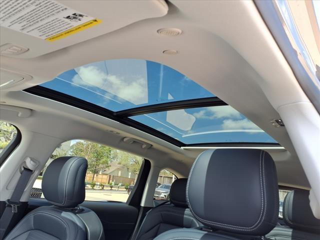 new 2025 Lincoln Nautilus car, priced at $59,957