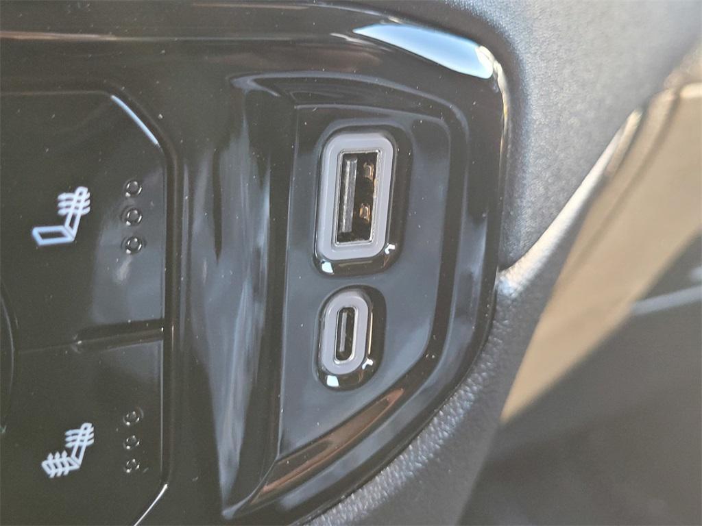 new 2026 GMC Sierra 2500 car, priced at $70,301